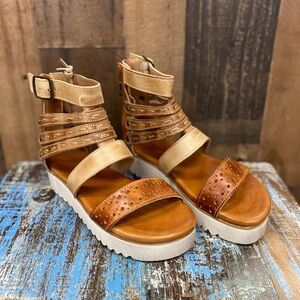 Bed Stu Artemia Sandals Tan Rustic NEW
